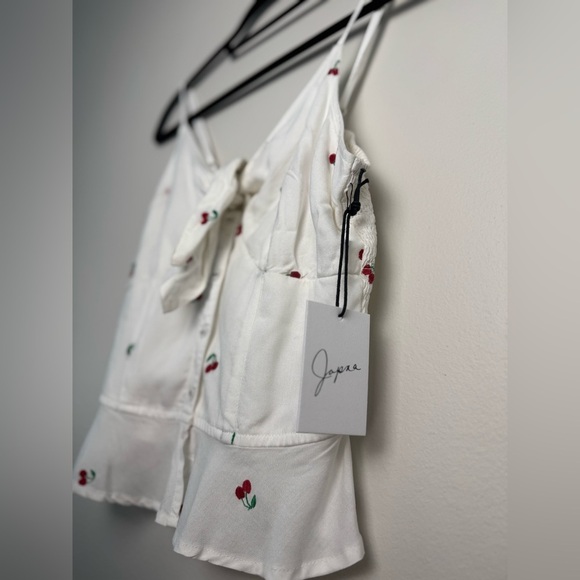 Japna White Crop Top Cherries Size Medium  NWT - Picture 3 of 5